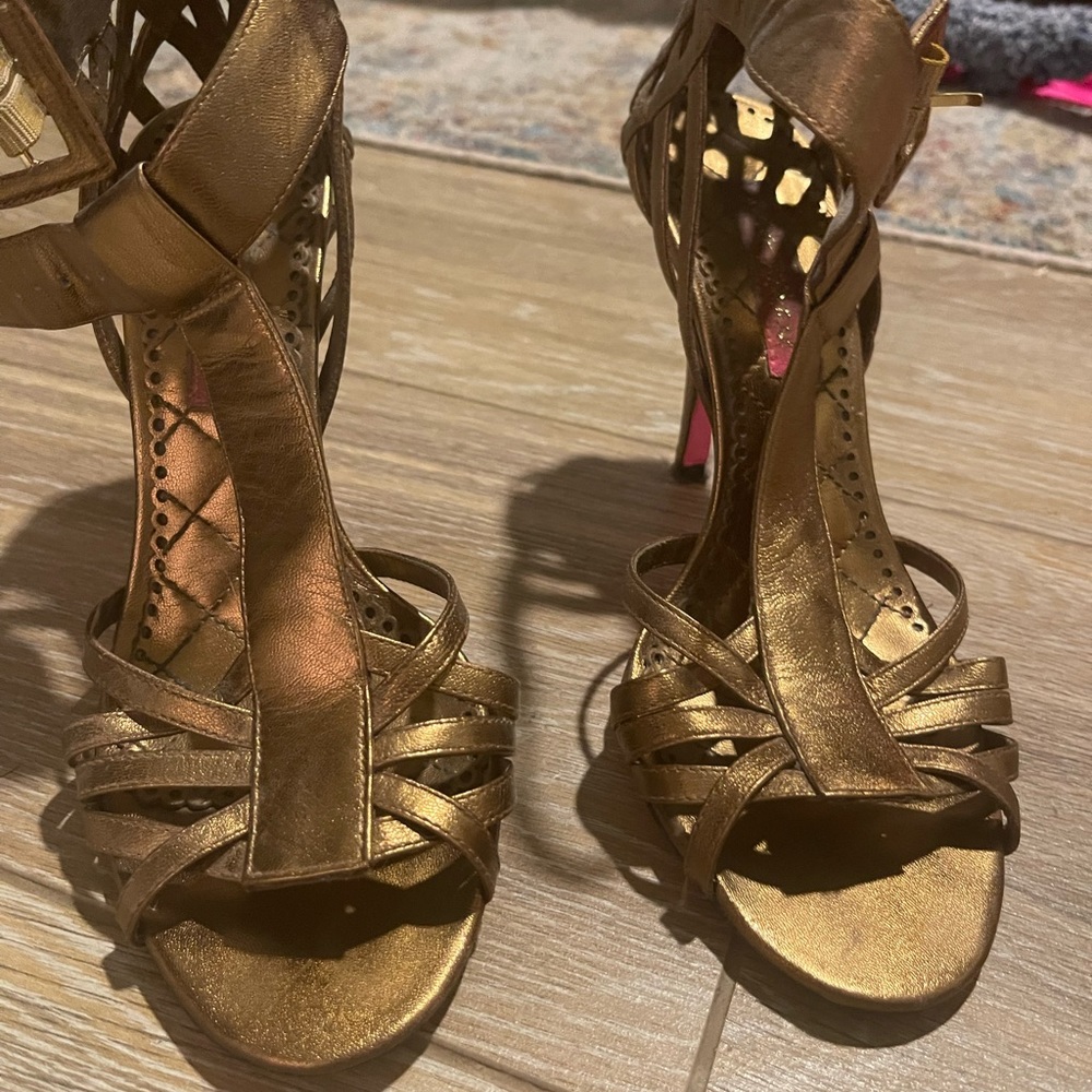 Betsy johnson heels